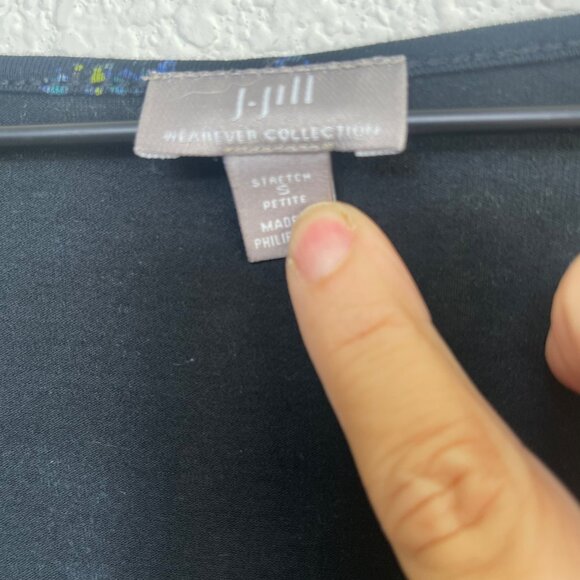 J.Jill Wearever Collection Petite Tunic Top Size PS Abstract Print Women’s - Picture 6 of 9